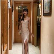 Hola, me llamo Nuria tengo 16 años estoy en 1 de bachillerato y tengo ganas de enseñar y ayudar a los peques en matemáticas